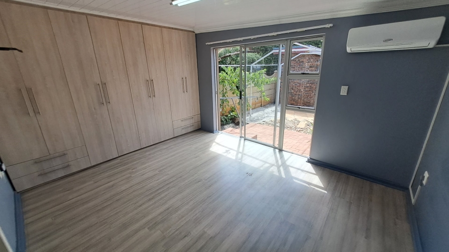 2 Bedroom Property for Sale in Pellissier Free State